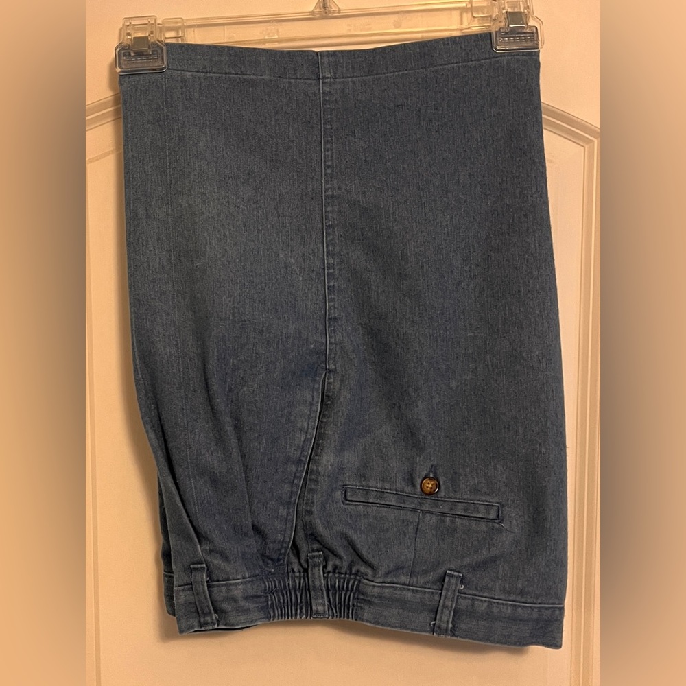 Men’s jorts. Size 36. Sun Casual brand. Good condition.